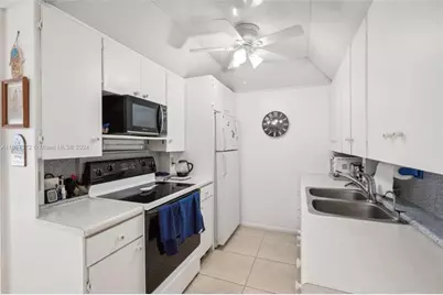 3014  Oakridge A, Unit #3014, Deerfield Beach, FL 33442 - Photo 9