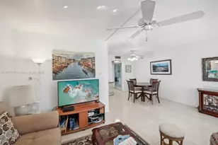 3014 Oakridge A, Deerfield Beach, FL 33442 - Photo 5