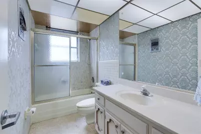 5601  Bayview Dr, Fort Lauderdale, FL 33308 - Photo 75