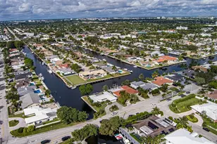 5601 Bayview Dr, Fort Lauderdale, FL 33308 - Photo 43