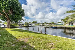 5601 Bayview Dr, Fort Lauderdale, FL 33308 - Photo 9