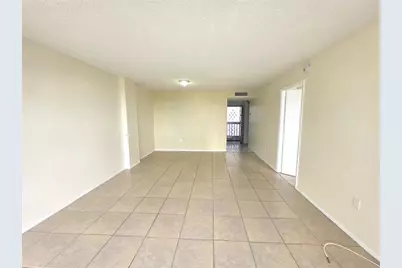 15600 NW 7th Ave, Unit #518, Miami, FL 33169 - Photo 5