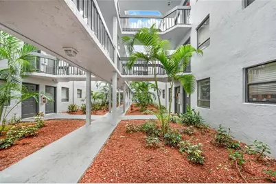 2000 N Congress Ave, Unit #402, West Palm Beach, FL 33401 - Photo 13