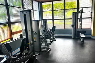 800 Parkview Dr, Hallandale Beach, FL 33009 - Photo 21