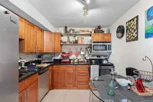 800 Parkview Dr, Hallandale Beach, FL 33009 - Photo 7