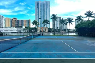 800 Parkview Dr, Hallandale Beach, FL 33009 - Photo 19