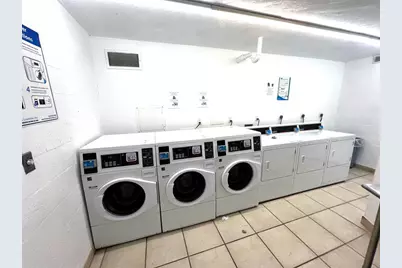 800  Parkview Dr, Unit #528, Hallandale Beach, FL 33009 - Photo 27