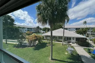 2050 NE 39th St, Lighthouse Point, FL 33064 - Photo 17