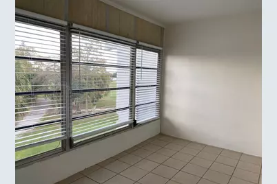 7807  Golf Circle Dr, Unit #306, Margate, FL 33063 - Photo 7