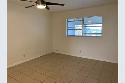 7807  Golf Circle Dr, Unit #306, Margate, FL 33063 - Photo 11