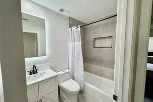 84 Centennial Ct, Deerfield Beach, FL 33442 - Photo 17