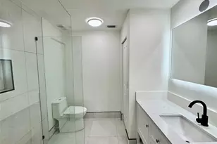 84 Centennial Ct, Deerfield Beach, FL 33442 - Photo 29