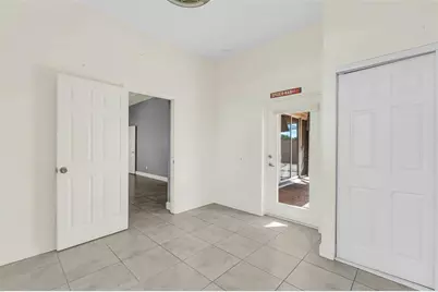 1038 SW Fisherman Ave, Port Saint Lucie, FL 34953 - Photo 25