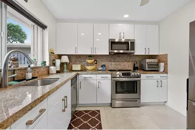 2534 SE 14th Street, Pompano Beach, FL 33062 - Photo 9