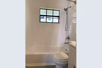 5921 NE 5th Ave, Oakland Park, FL 33334 - Photo 25