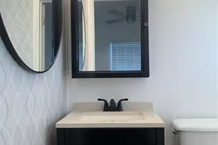 5921 NE 5th Ave, Oakland Park, FL 33334 - Photo 19