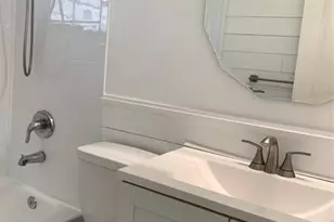 5921 NE 5th Ave, Oakland Park, FL 33334 - Photo 27