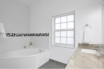 3564  Sanctuary Dr, Coral Springs, FL 33065 - Photo 17