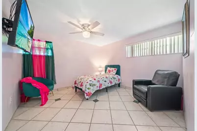 5720  Flagler St, Hollywood, FL 33023 - Photo 25