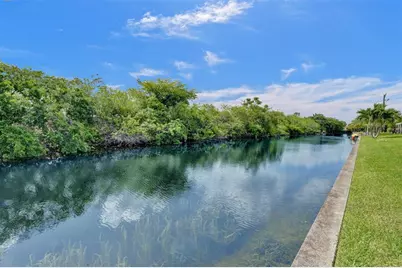 4712 NW 41st Ave, Tamarac, FL 33319 - Photo 33