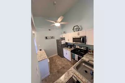 6272  Chasewood Dr, Unit #E, Jupiter, FL 33458 - Photo 9