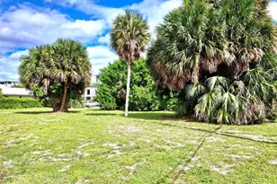 239 Hibiscus Ave, Lauderdale by the Sea, FL 33308 - Photo 7