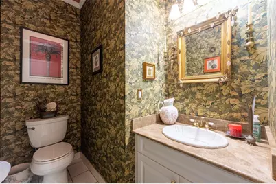 101 NE 14th Ave, Unit #101, Fort Lauderdale, FL 33301 - Photo 17