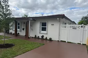 1637 SE 1st St, Pompano Beach, FL 33060 - Photo 3