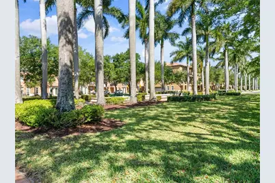 14741 SW 11th St, Pembroke Pines, FL 33027 - Photo 29