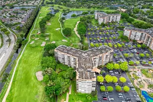 1100 St Charles Pl, Pembroke Pines, FL 33026 - Photo 47