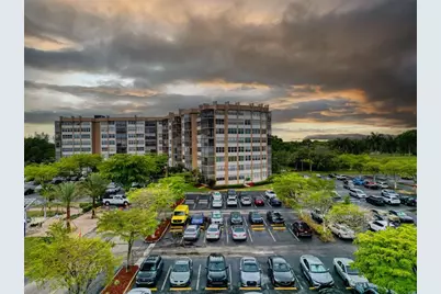 1100  Saint Charles Pl, Unit #708, Pembroke Pines, FL 33026 - Photo 53