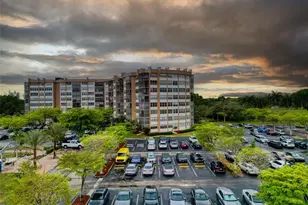 1100 St Charles Pl, Pembroke Pines, FL 33026 - Photo 53