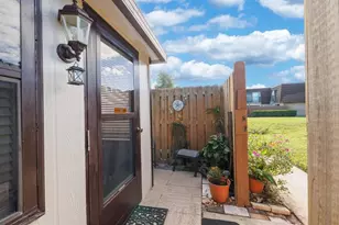 6197 SE Riverboat Dr, Stuart, FL 34997 - Photo 7