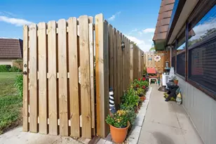 6197 SE Riverboat Dr, Stuart, FL 34997 - Photo 5