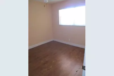 8390  Lagos De Campo Blvd, Unit #304, Tamarac, FL 33321 - Photo 11