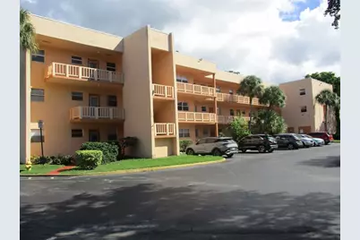 8390  Lagos De Campo Blvd, Unit #304, Tamarac, FL 33321 - Photo 1