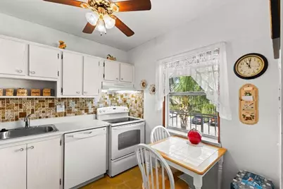 7200 NW 5th Pl, Unit #203, Margate, FL 33063 - Photo 5