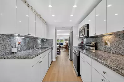 13000 SW 15th Ct, Unit #314U, Pembroke Pines, FL 33027 - Photo 5