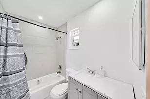 6990 NW 12th St, Margate, FL 33063 - Photo 13