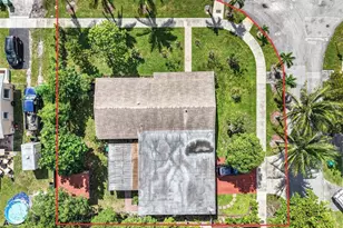 45 NE 212th St, Miami, FL 33179 - Photo 37