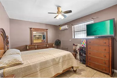 45 NE 212th St, Miami, FL 33179 - Photo 19