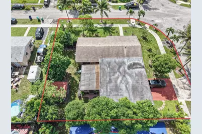 45 NE 212th St, Miami, FL 33179 - Photo 35