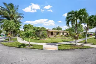 45 NE 212th St, Miami, FL 33179 - Photo 3