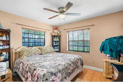 45 NE 212th St, Miami, FL 33179 - Photo 23