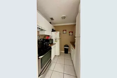 4810 NW 11th Pl, Lauderhill, FL 33313 - Photo 5