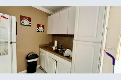 4810 NW 11th Pl, Lauderhill, FL 33313 - Photo 7