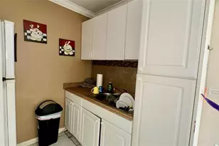 4810 NW 11th Pl, Lauderhill, FL 33313 - Photo 7