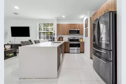 1030  Crystal Way, Unit #104, Delray Beach, FL 33444 - Photo 5