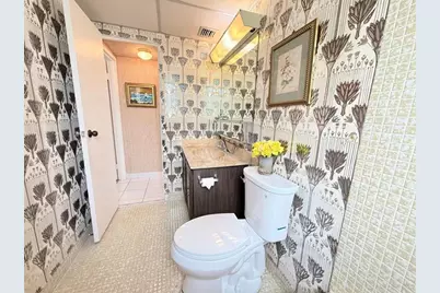 2851  Somerset Dr, Unit #316, Lauderdale Lakes, FL 33311 - Photo 19