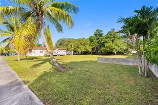 23 NE 116th St, Miami, FL 33161 - Photo 15